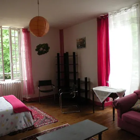 Les Talvasieres Bed & Breakfast Le Mans